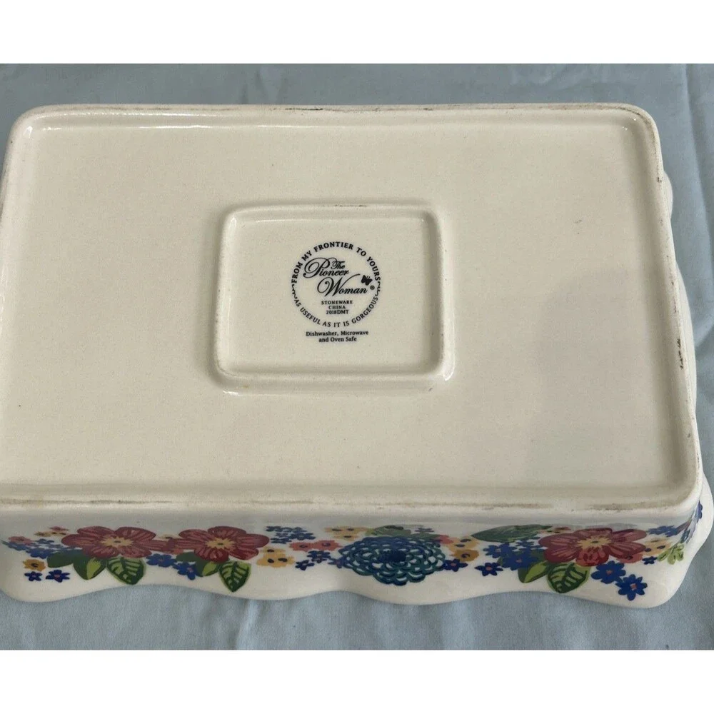The Pioneer Woman Fiona Flora Ruffle Edge Casserole Baking Dish